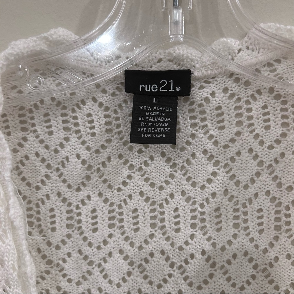 Rue21 Lace Knit White knitted tie-up crop top.  Size Large - Picture 3 of 5